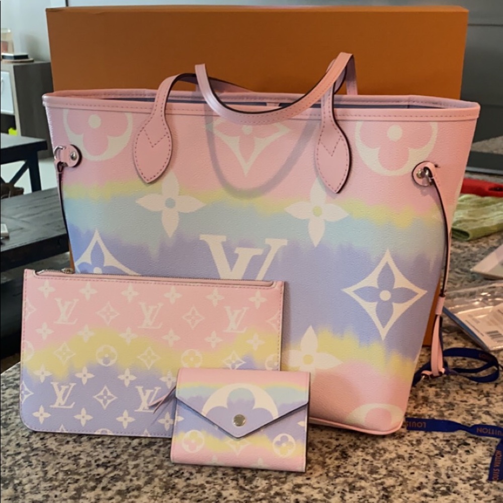 LOUIS VUITTON Escale Neverful MM - Picture 4 of 4
